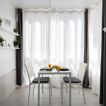 Apartment Sunny Days